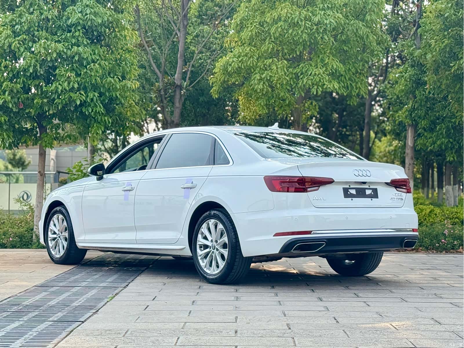 Audi A4L, 2020 7