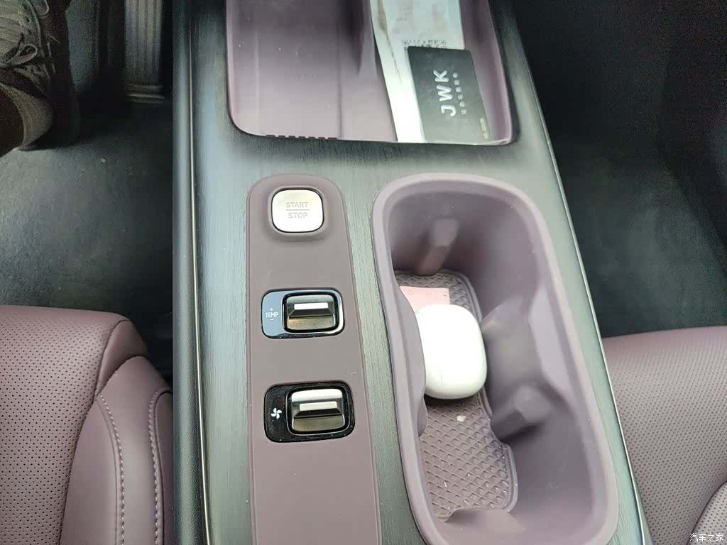 Xiaomi SU7, 2025 10