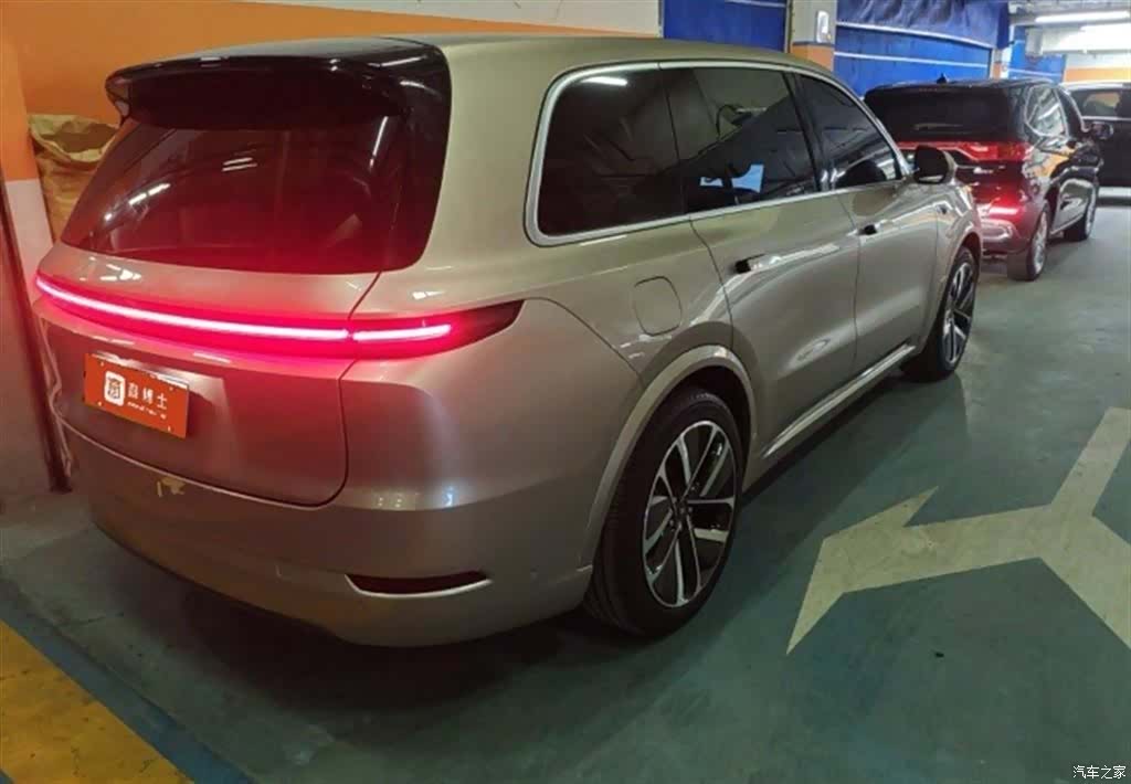 Li Auto L9, 2023 6