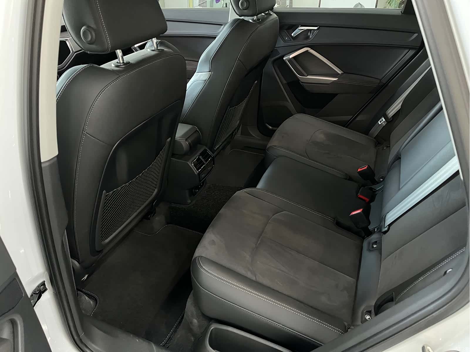 Audi Q3, 2023 8