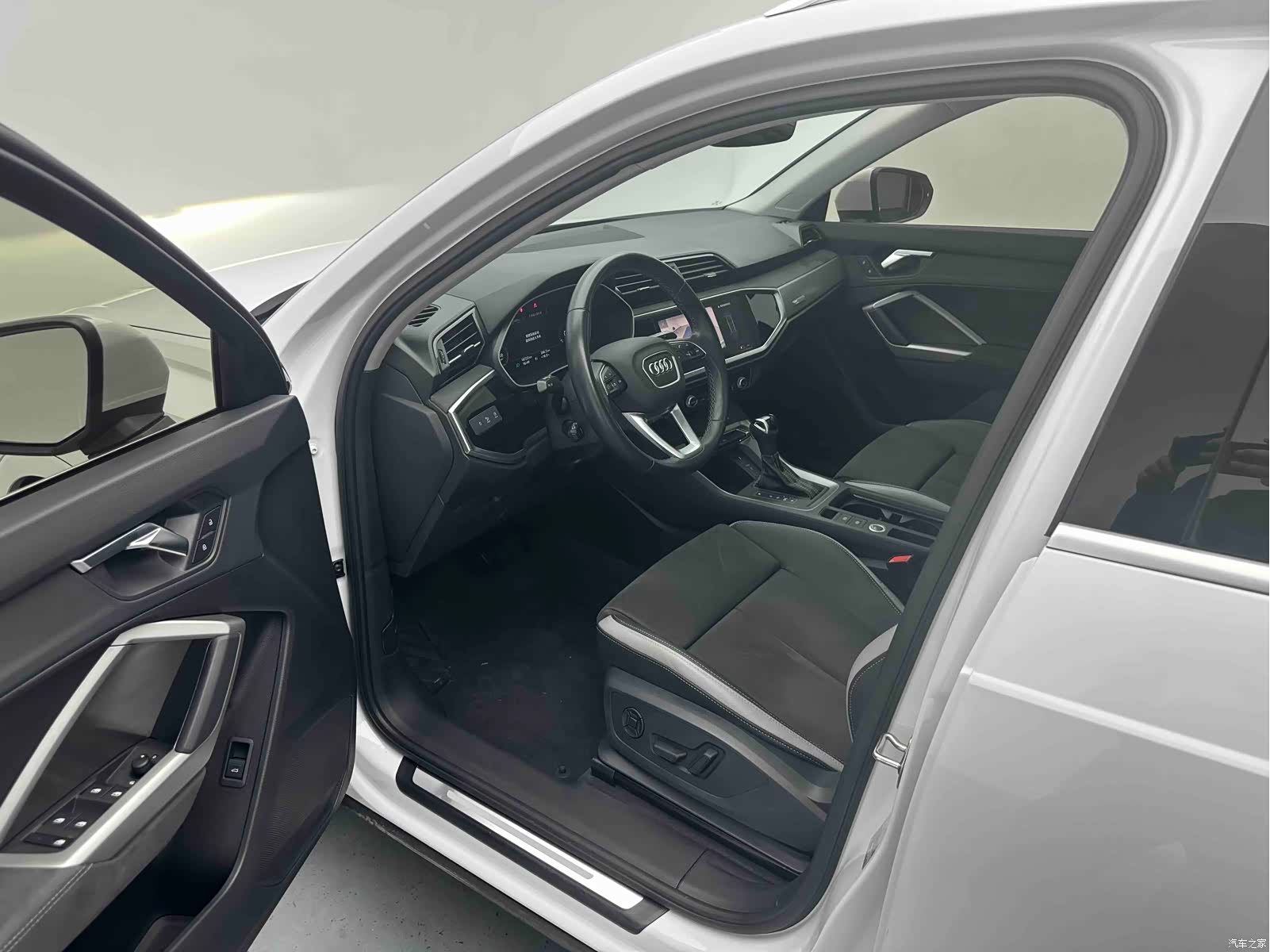 Audi Q3, 2022 9