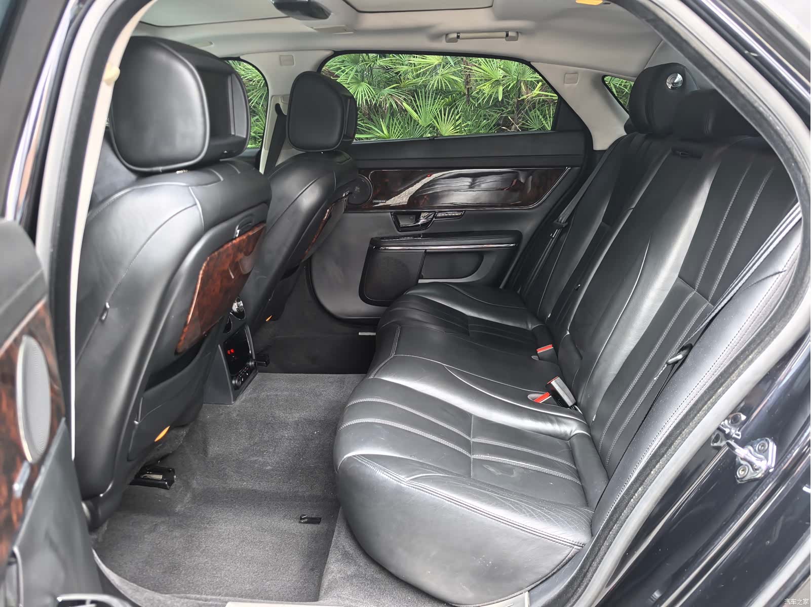 Jaguar XJ, 2013 11