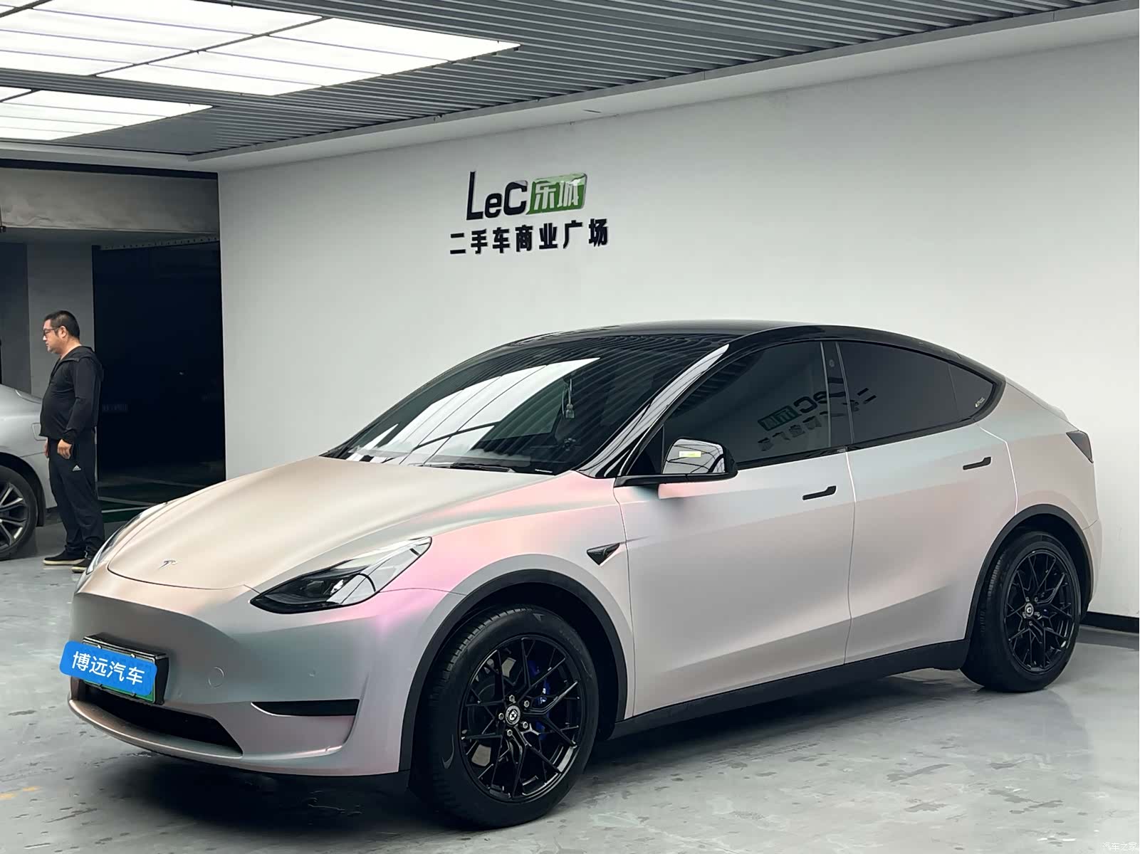 Tesla Model Y, 2022 1