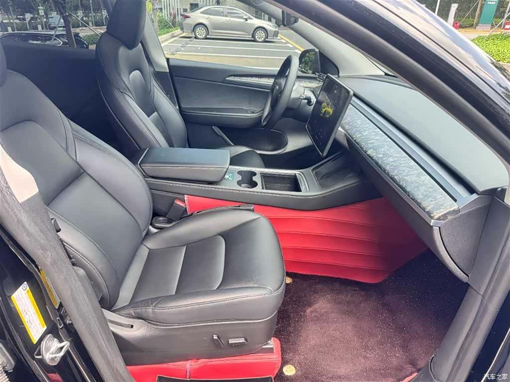 Tesla Model Y, 2022 12