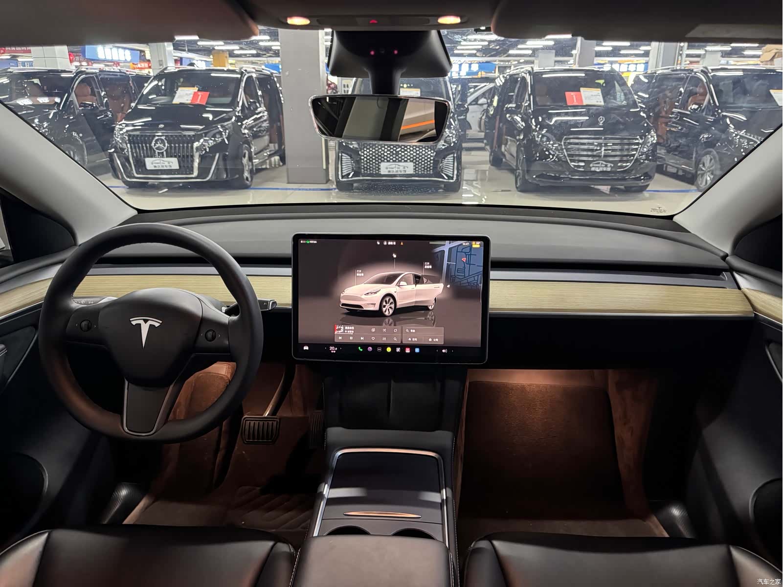 Tesla Model Y, 2023 все фото