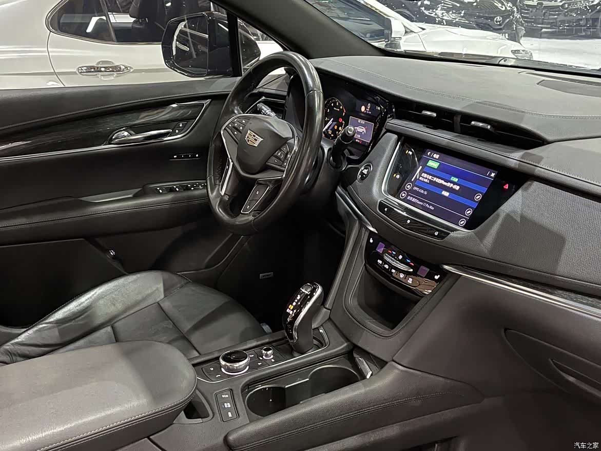 Cadillac XT5, 2021 11