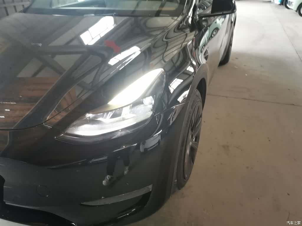 Tesla Model Y, 2022 24
