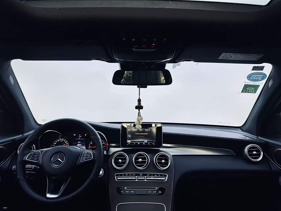 Mercedes-Benz GLC Mercedes-Benz GLC