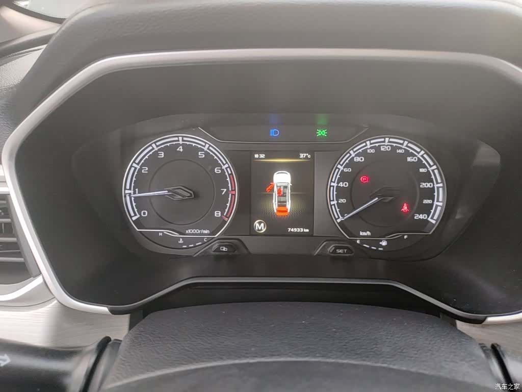 Geely X6, 2020 12