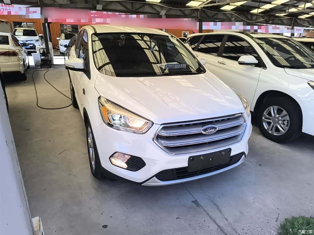 Ford Kuga, 2017 4
