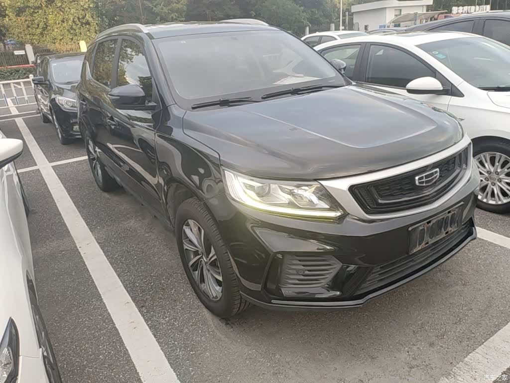 Geely X6, 2020 4