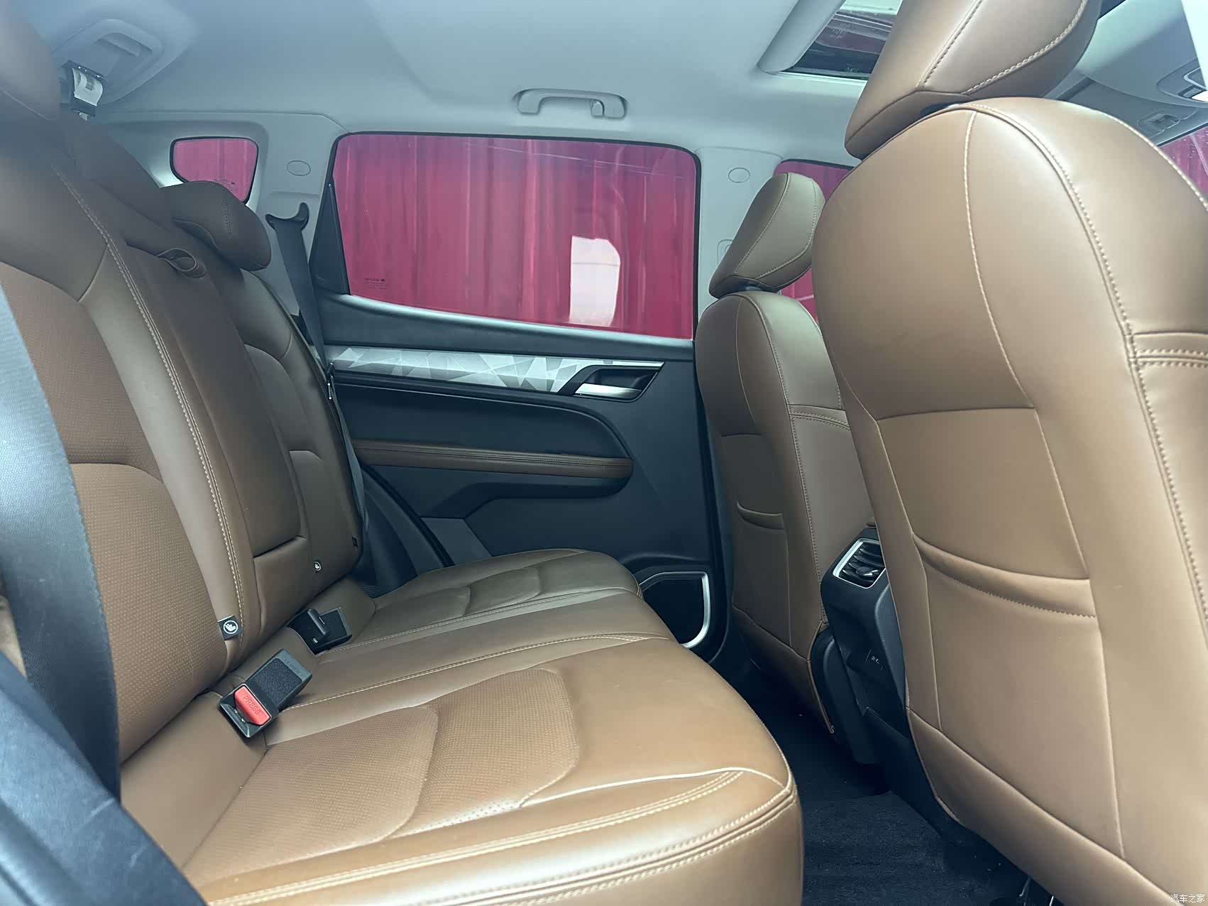 Geely X6, 2022 10
