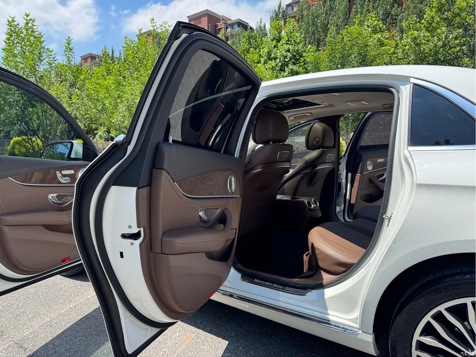 Mercedes-Benz E-Class, 2019 17