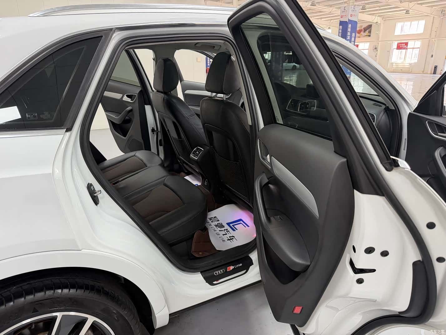 Audi Q3, 2019 14