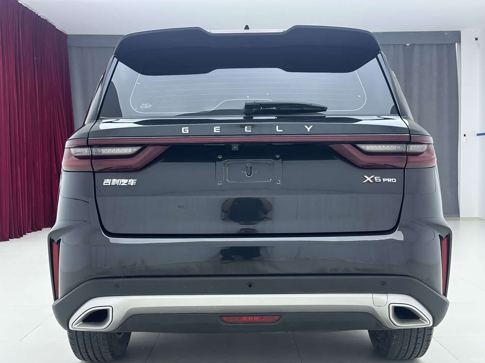 Geely X6, 2022 все фото