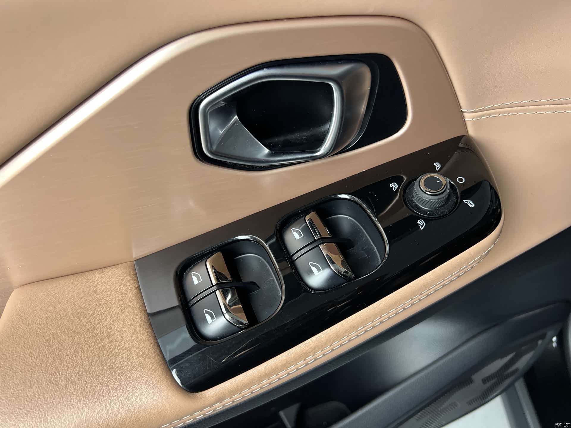 NIO ES8, 2019 13