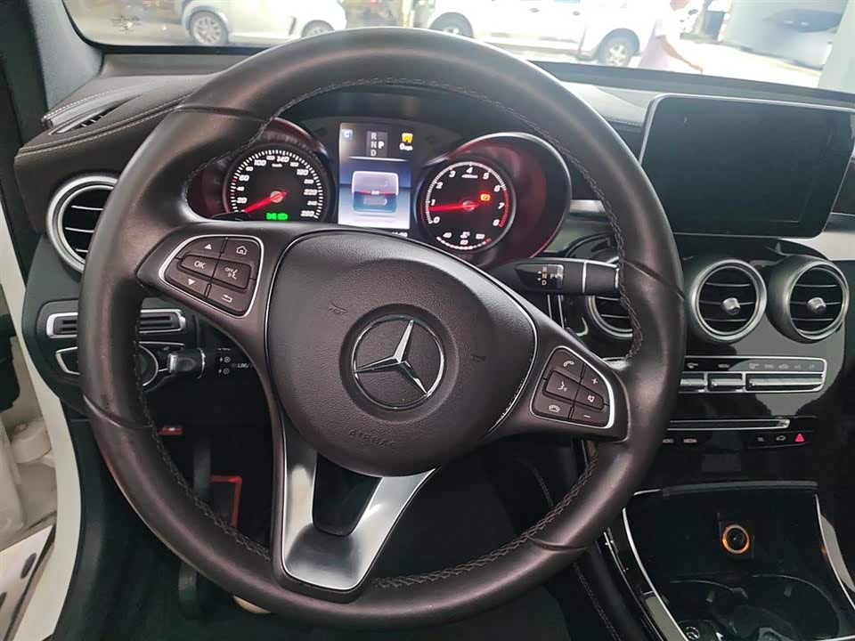 Mercedes-Benz GLC Mercedes-Benz GLC