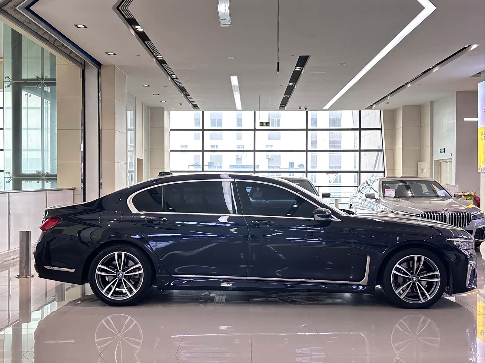 BMW 7 Series, 2022 4