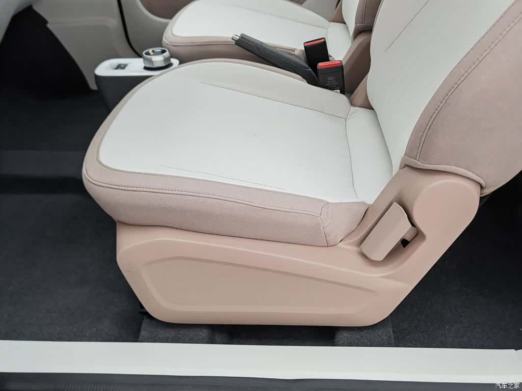 Geely Panda, 2026 20