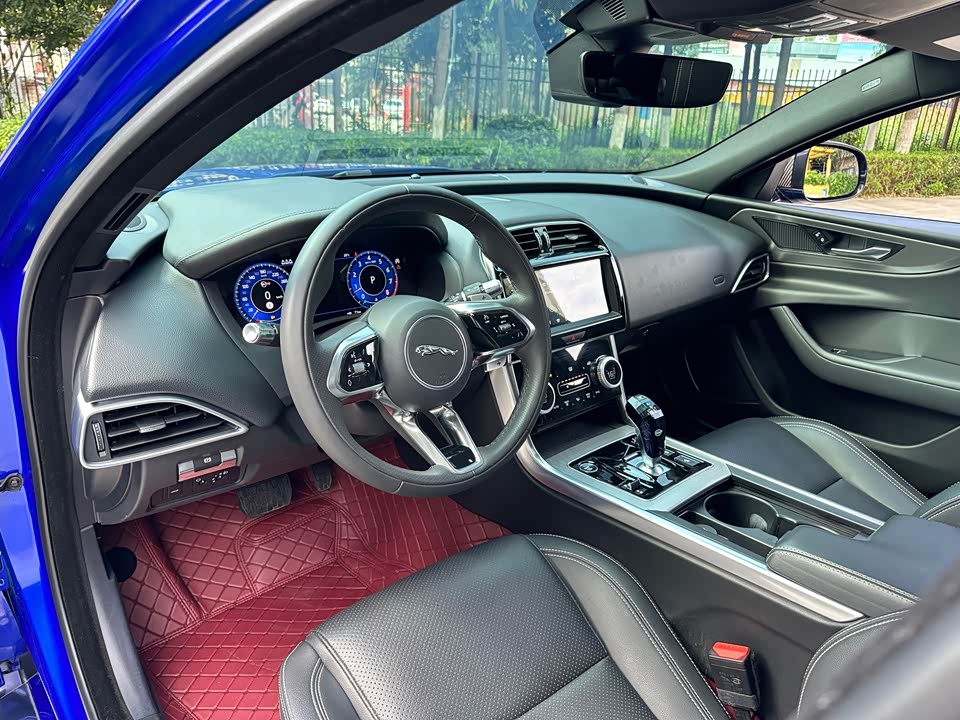 Jaguar XEL Jaguar XEL