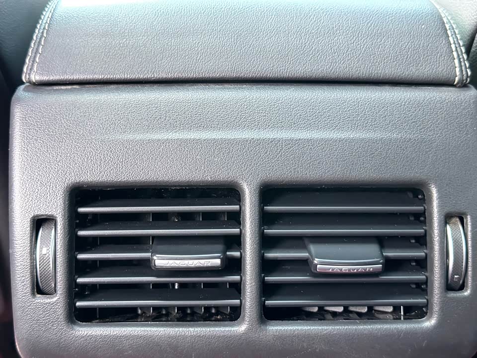 Jaguar XEL Jaguar XEL