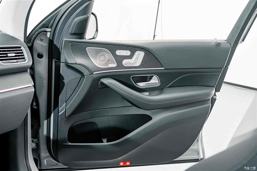 Mercedes-Benz GLE, 2023 17