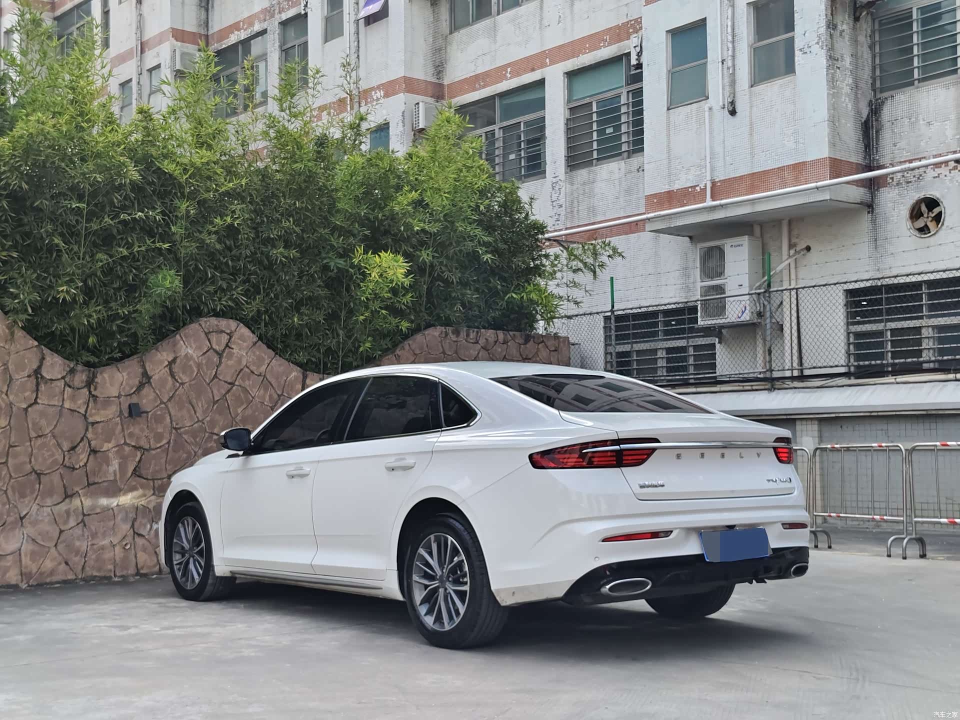 Geely Preface, 2023 4