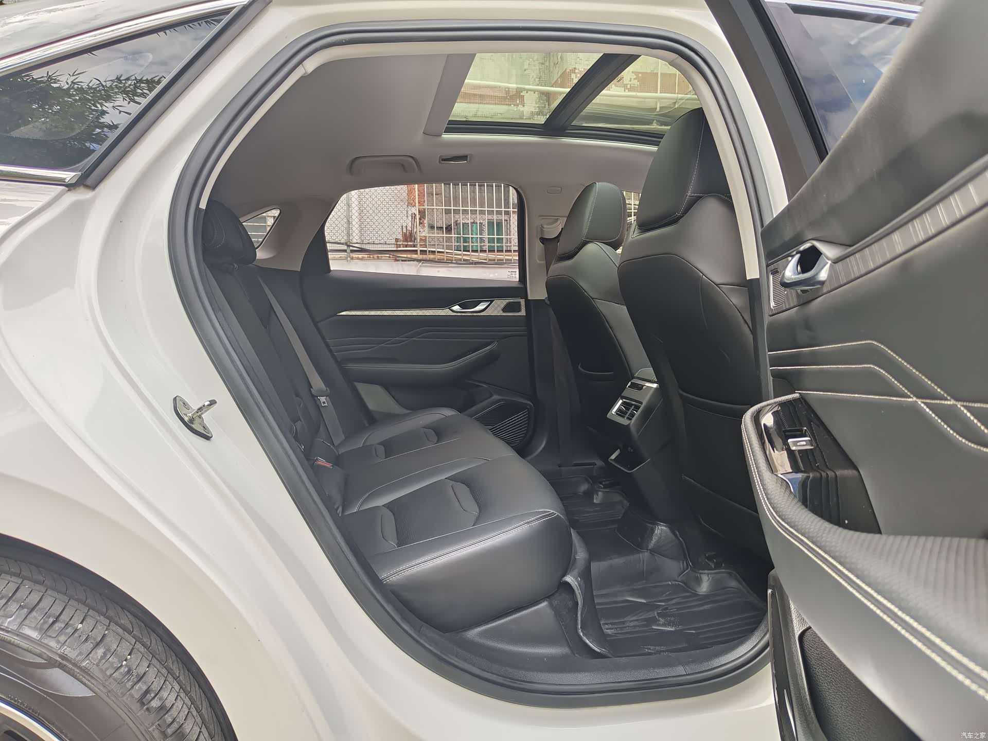 Geely Preface, 2023 10