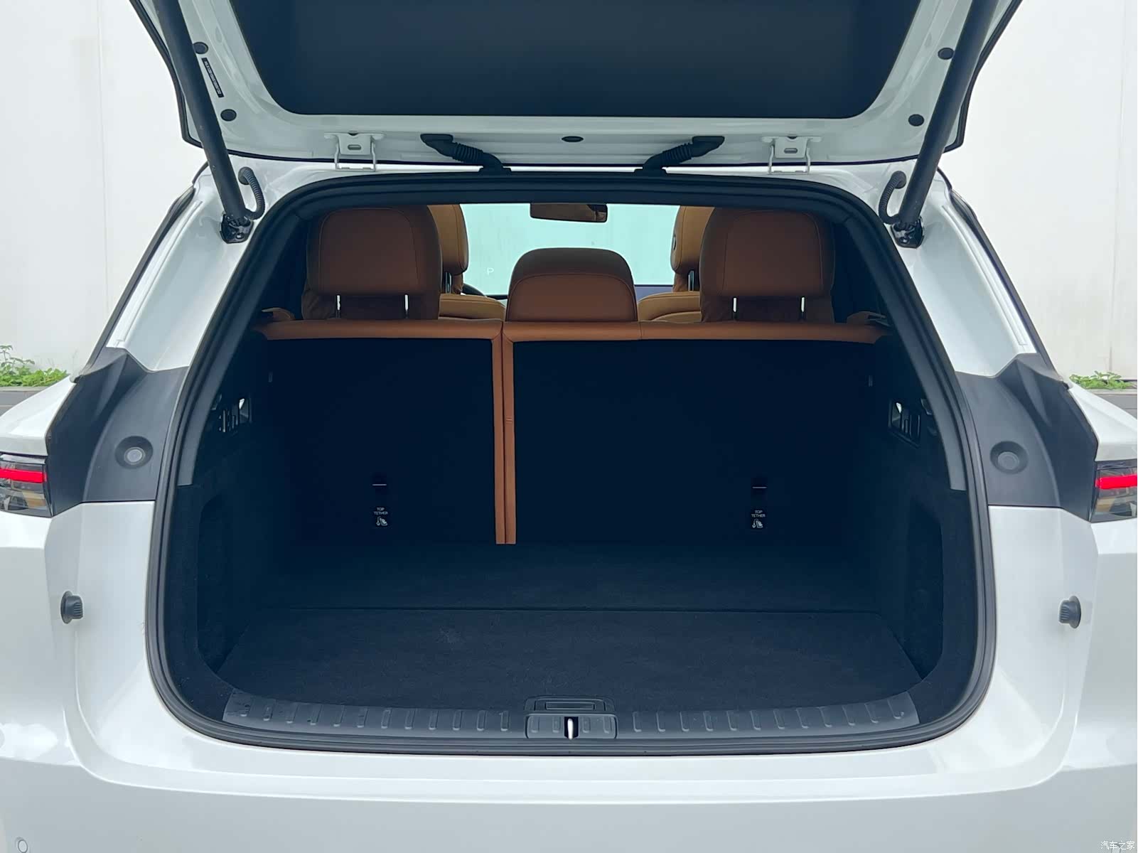 Li Auto i6, 2025 14