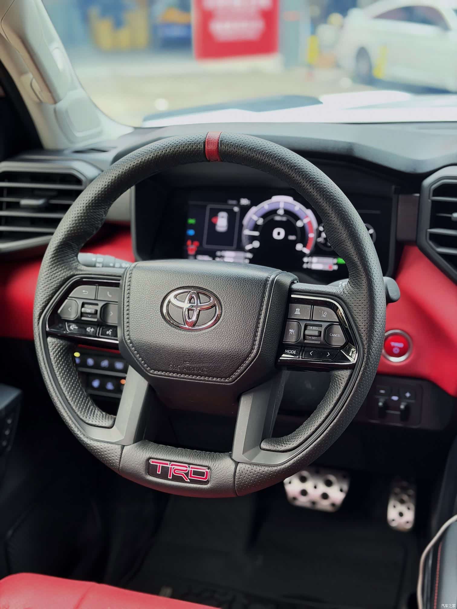 Toyota Sequoia, 2023 11
