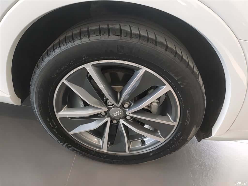 Audi Q3, 2019 14