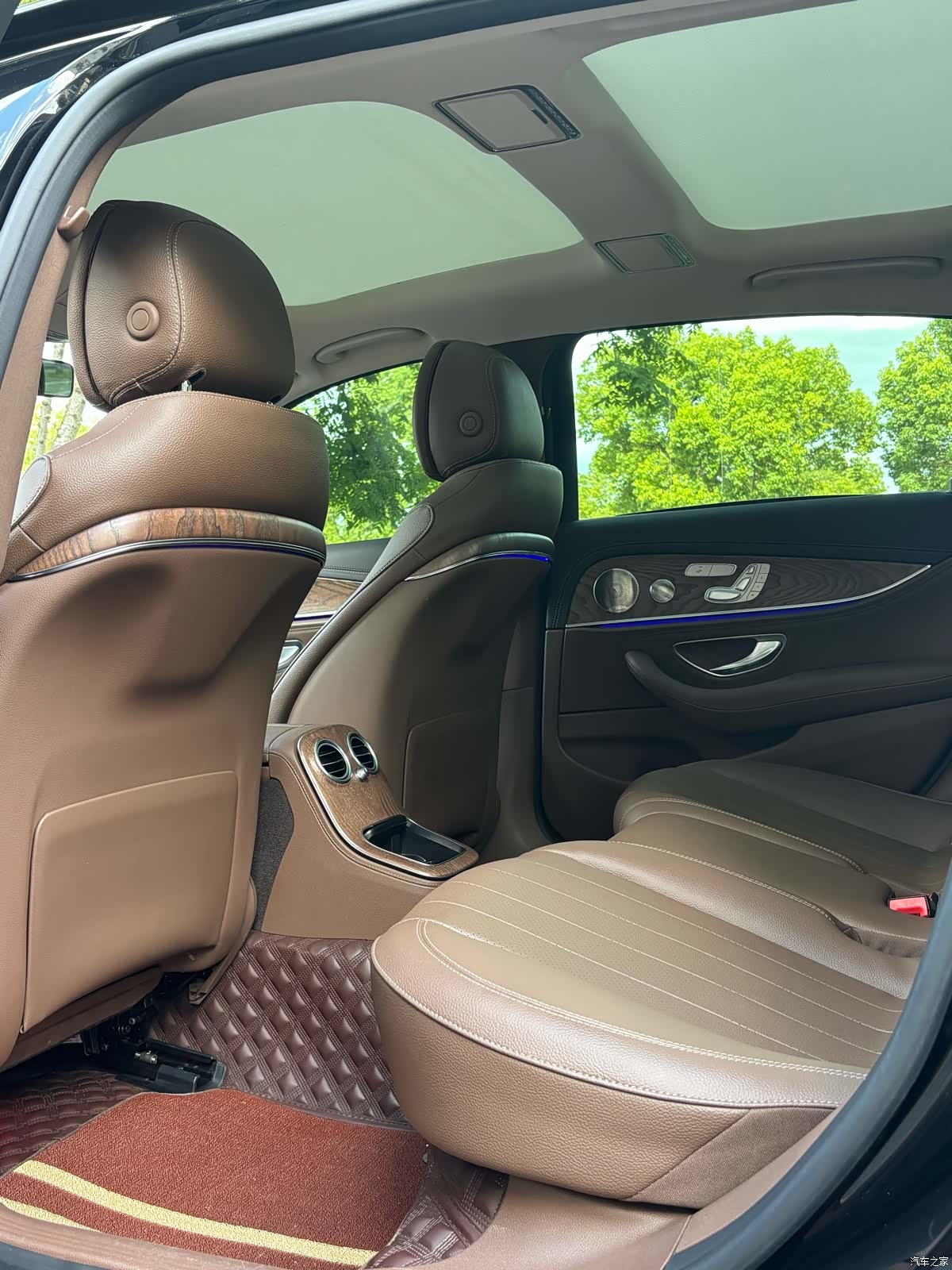 Mercedes-Benz E-Class, 2022 9