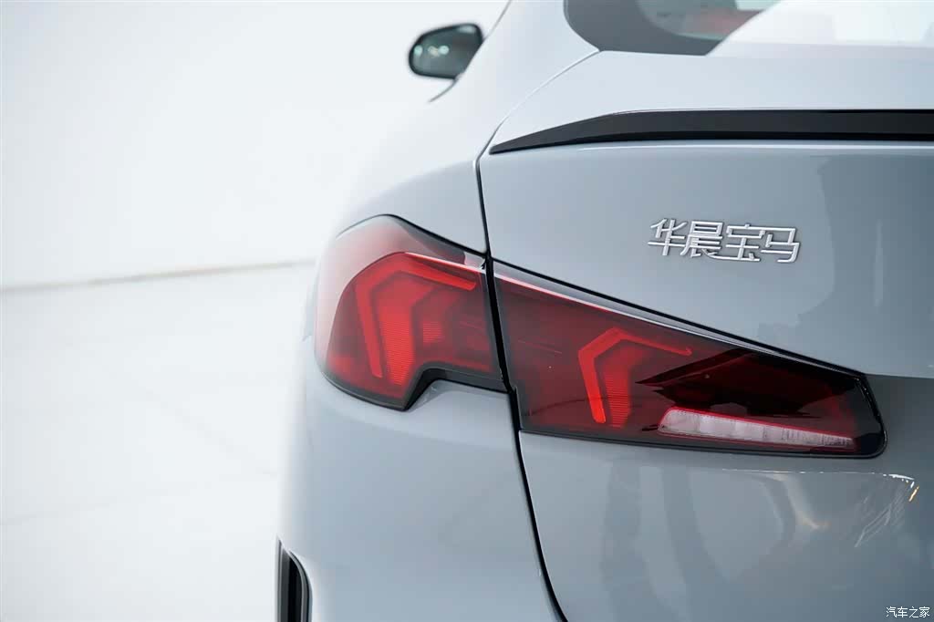 BMW 2 Series, 2025 15