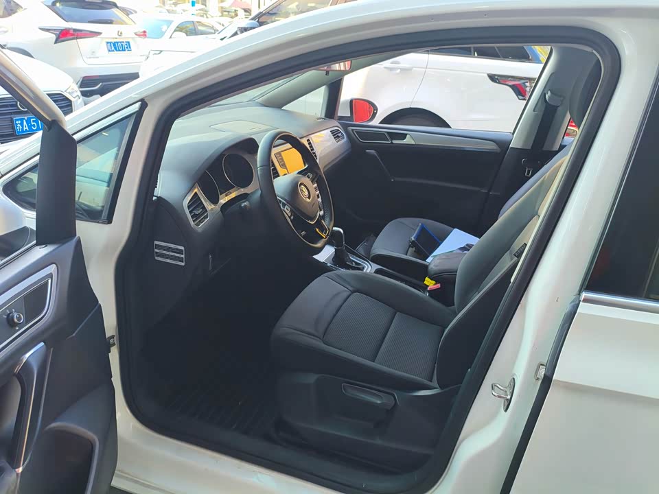 Volkswagen Golf*Jiayu