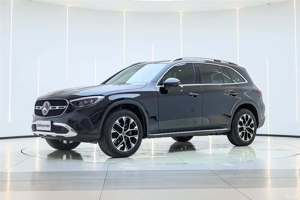 Mercedes-Benz GLC, 2025 1