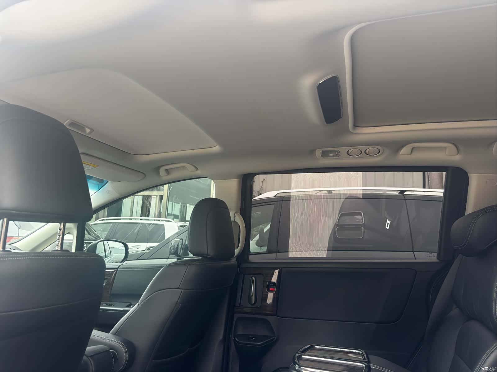 Honda Elysion, 2019 10