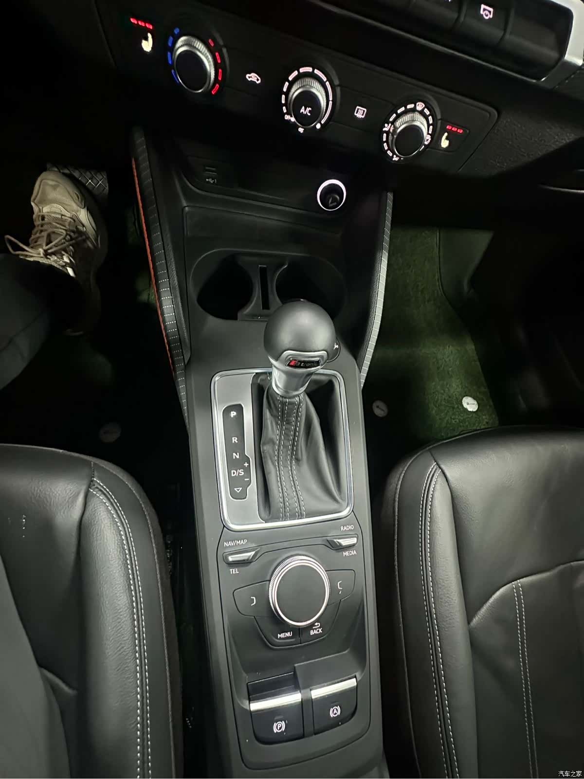 Audi Q2L, 2022 22