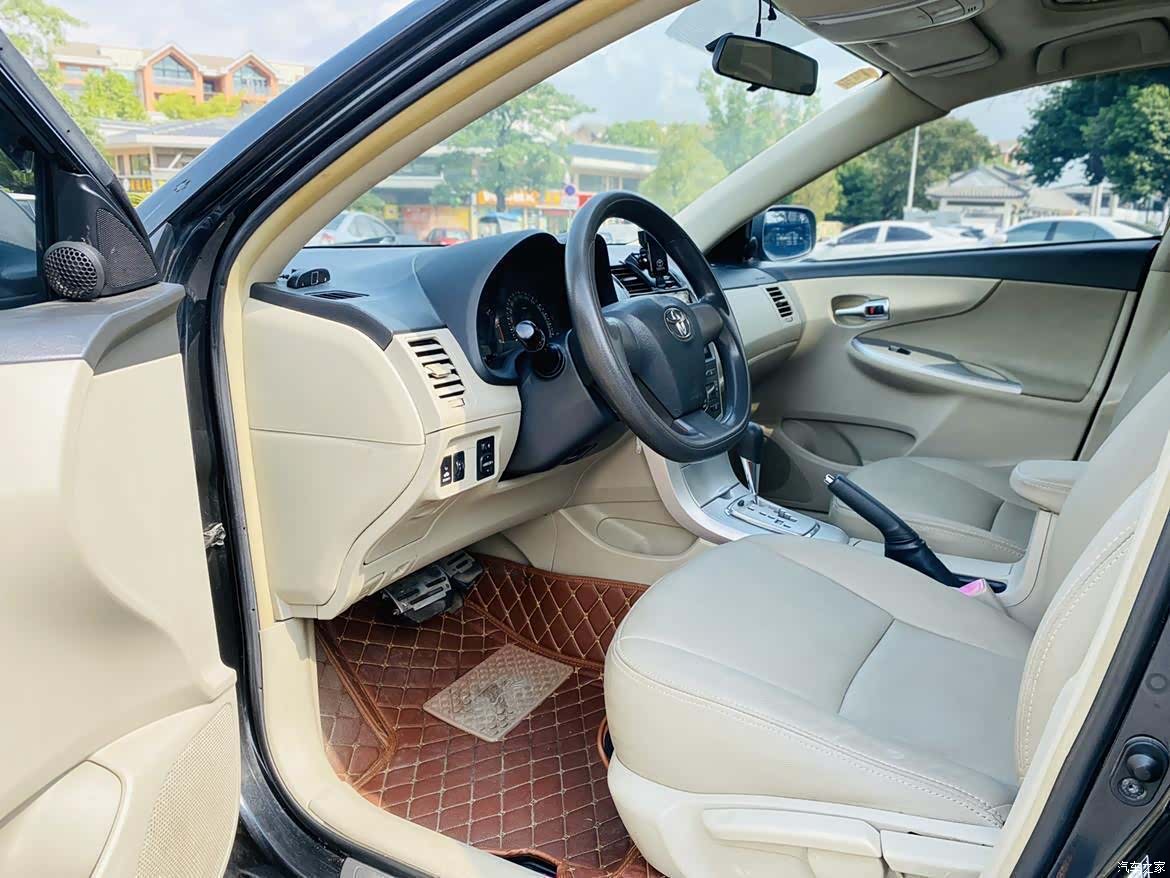 Toyota Corolla, 2013 8