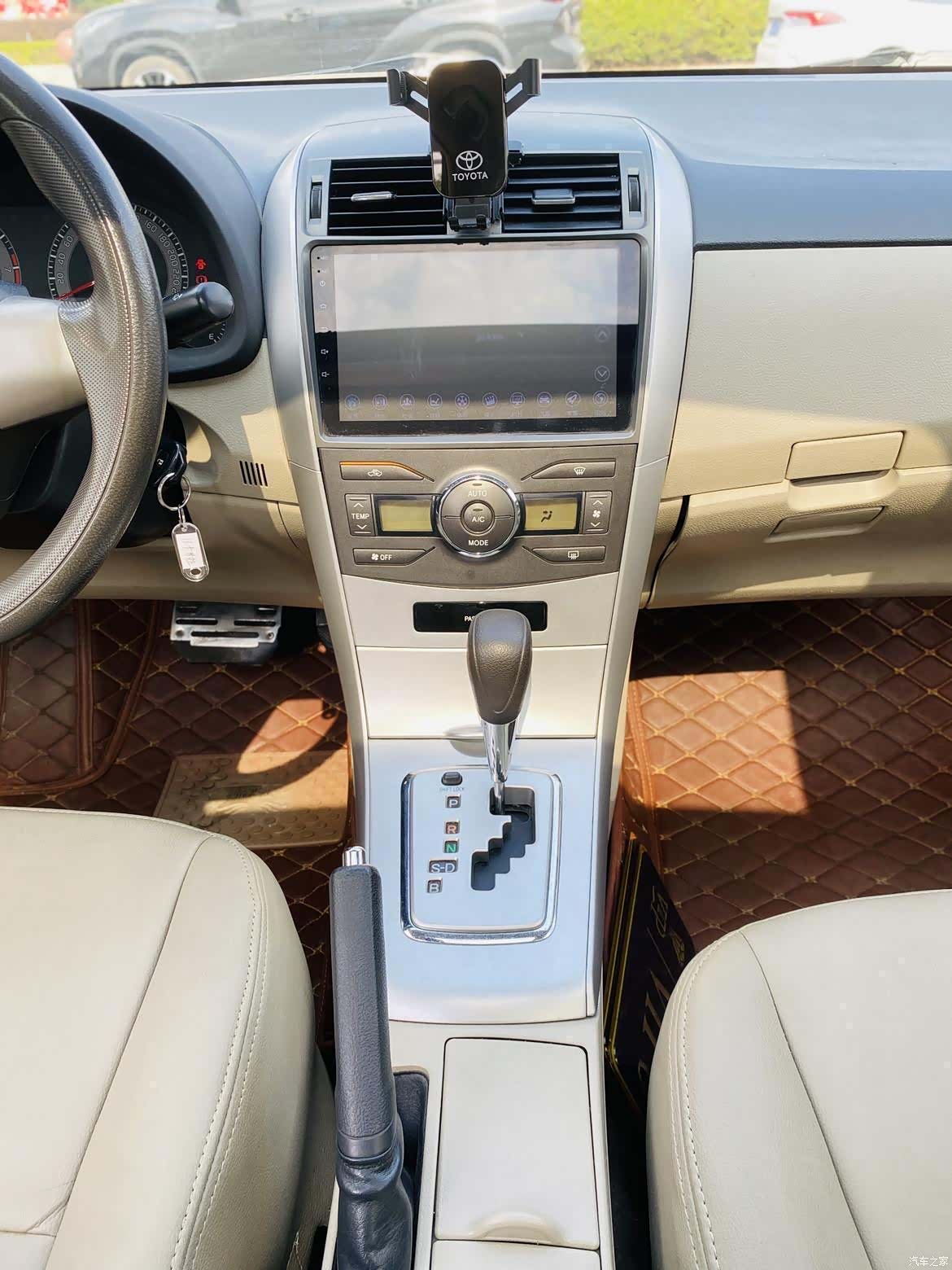 Toyota Corolla, 2013 12