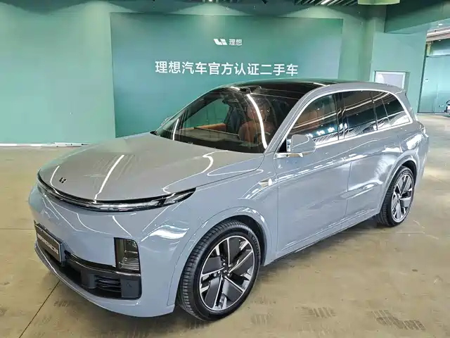 Li Auto L8 2025 — купить из Китая под заказ