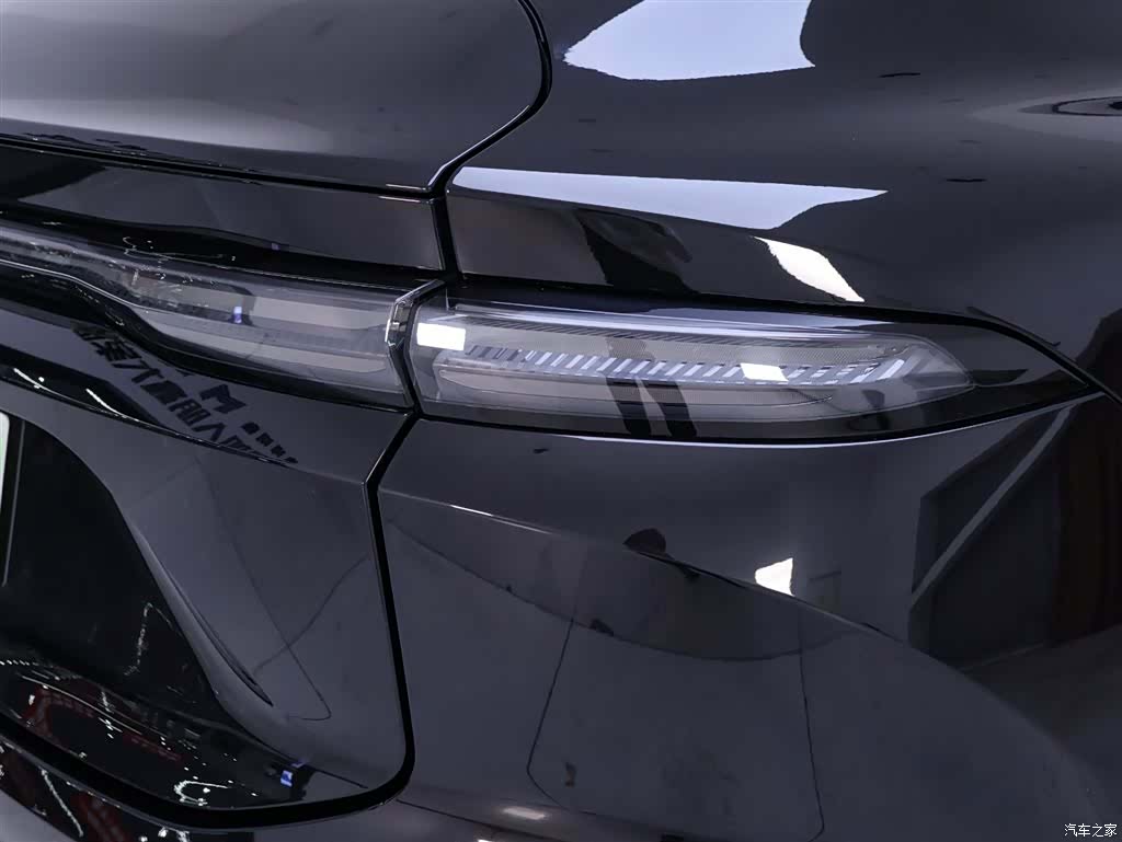 NIO EC6, 2024 9