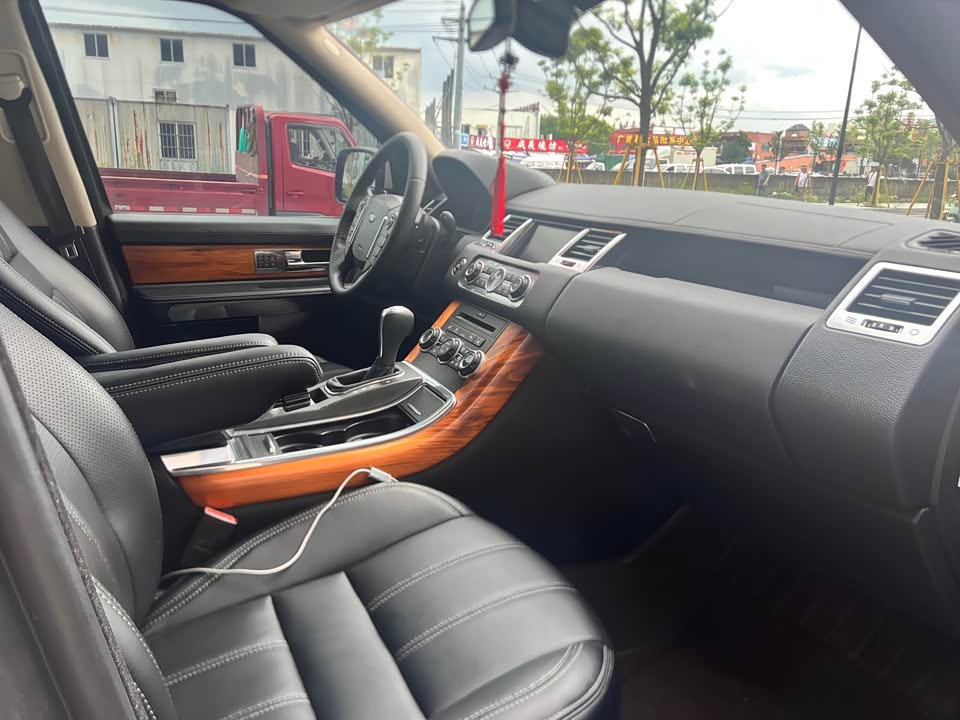 Land Rover Range Rover Sport Land Rover Range Rover Sport