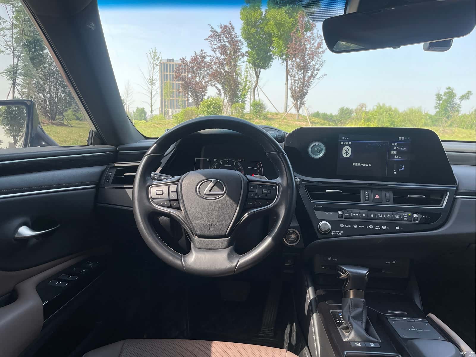 Lexus ES, 2022 16