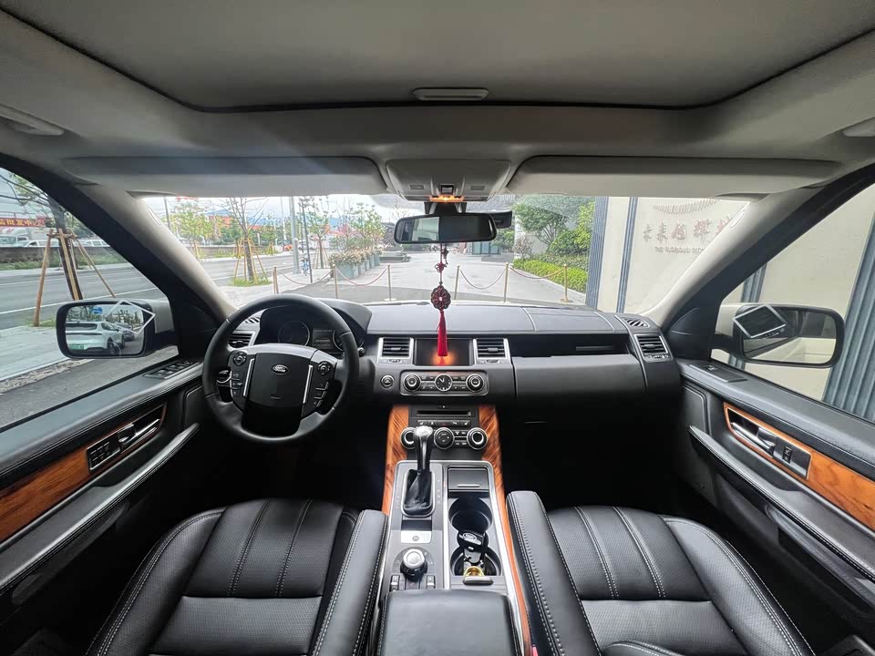 Land Rover Range Rover Sport Land Rover Range Rover Sport