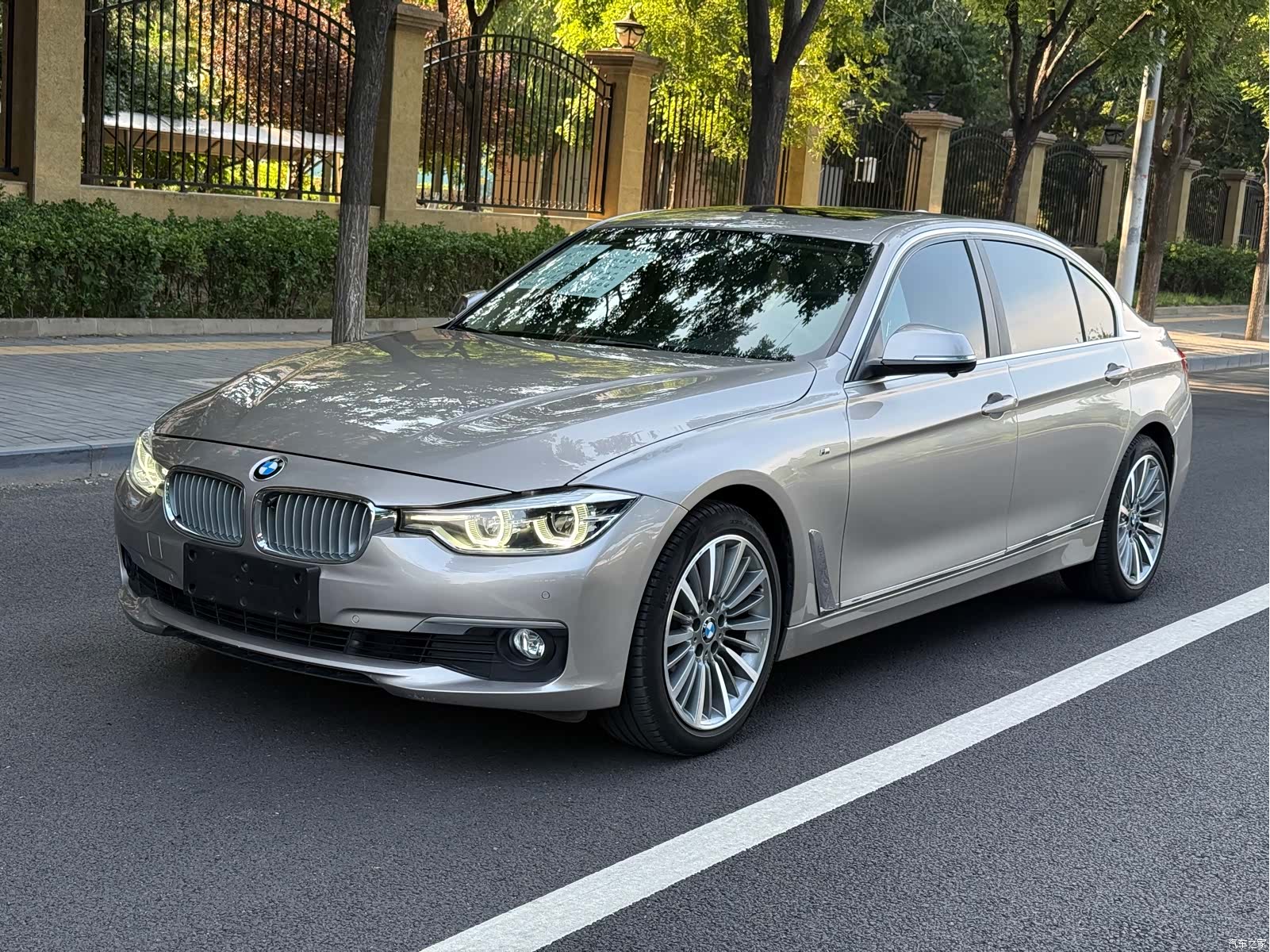 BMW 3 Series, 2019 1