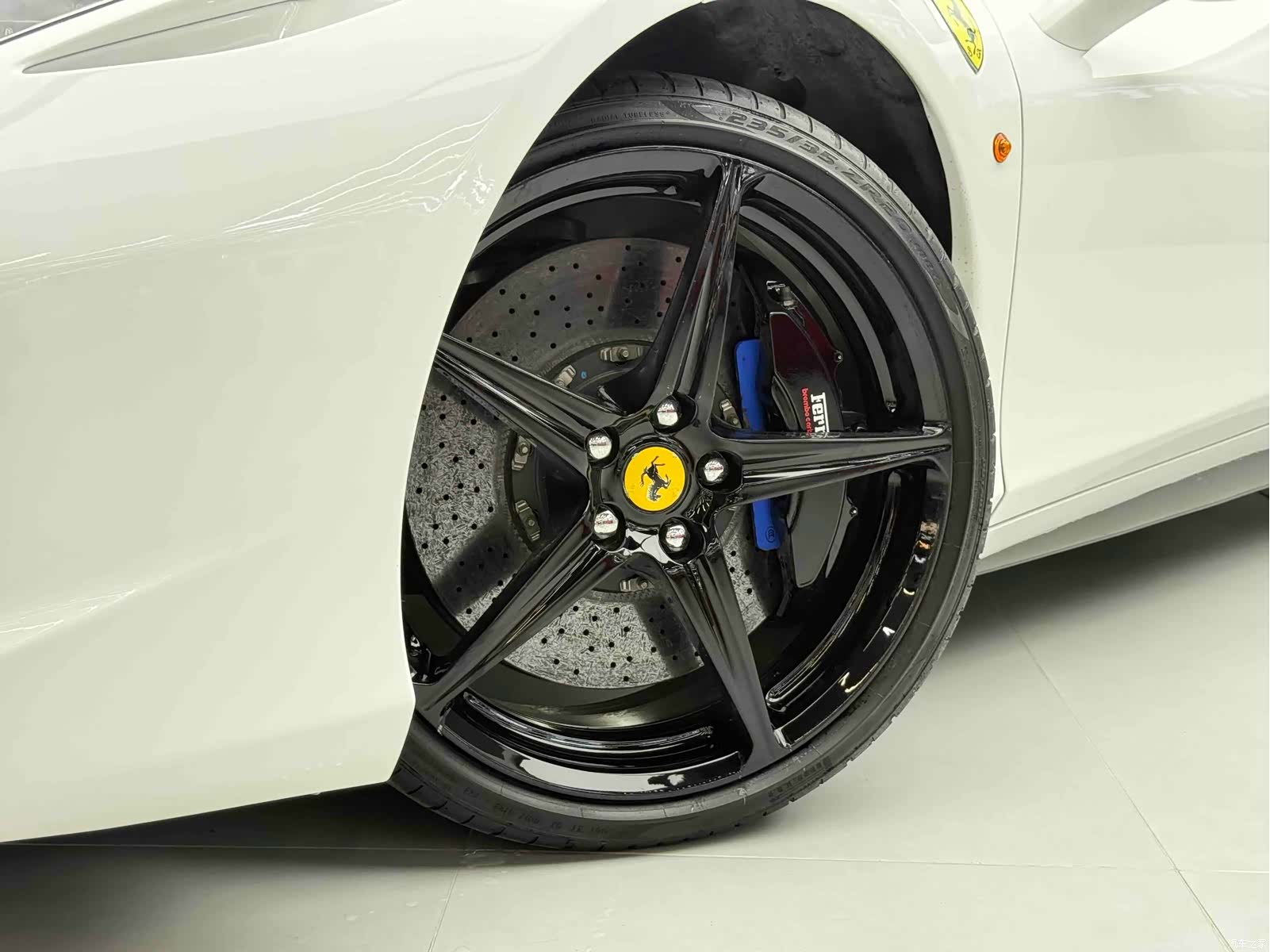 Ferrari 458, 2013 9