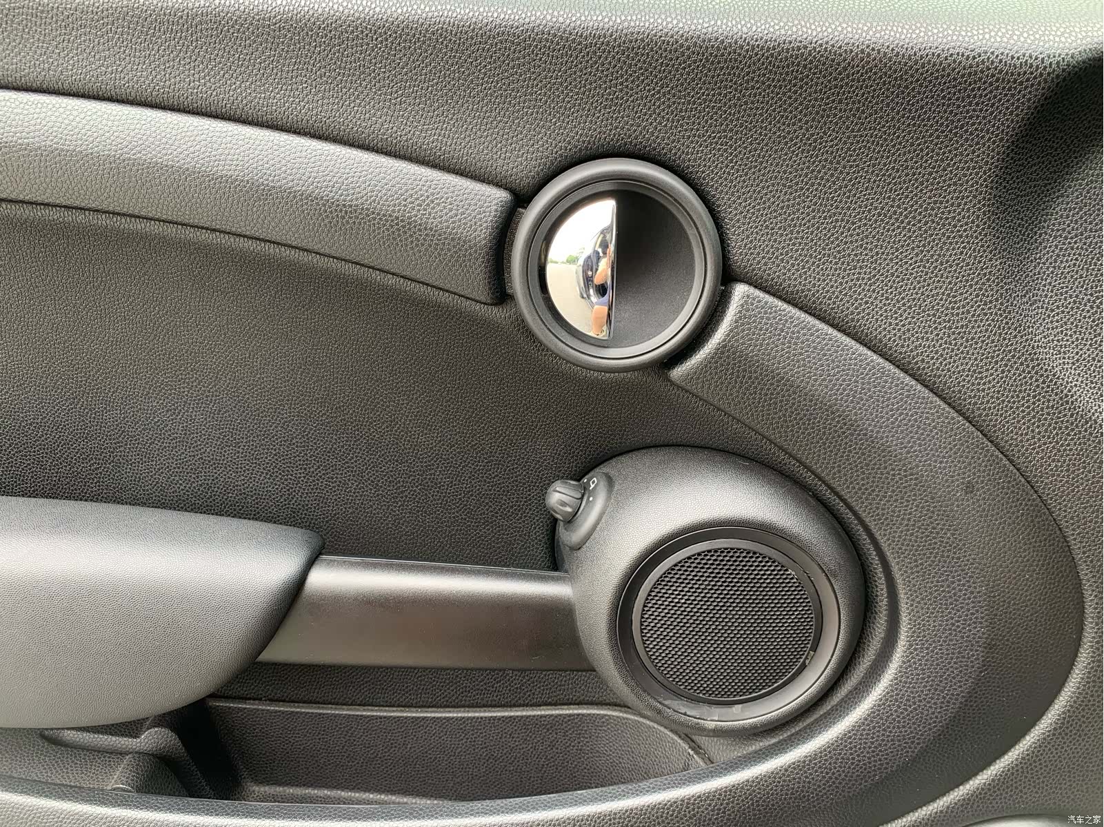 Mini ONE, 2013 20