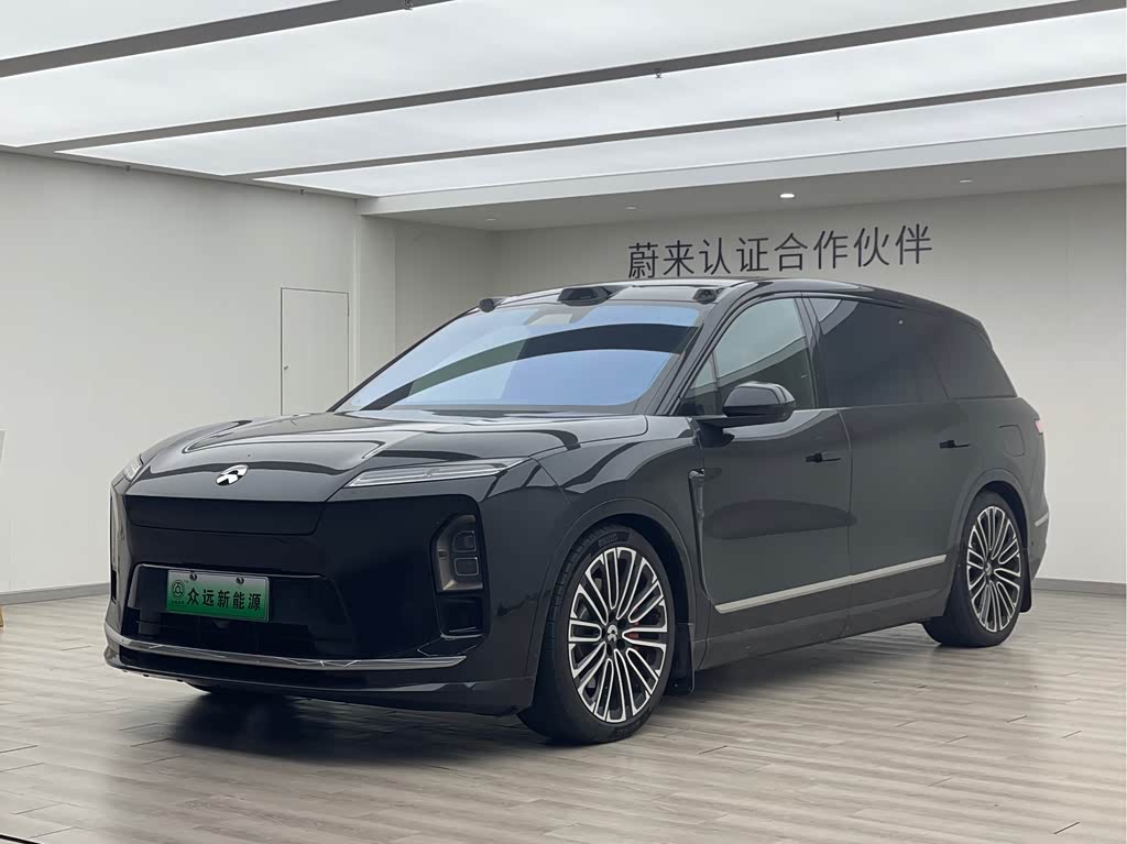 NIO ES8