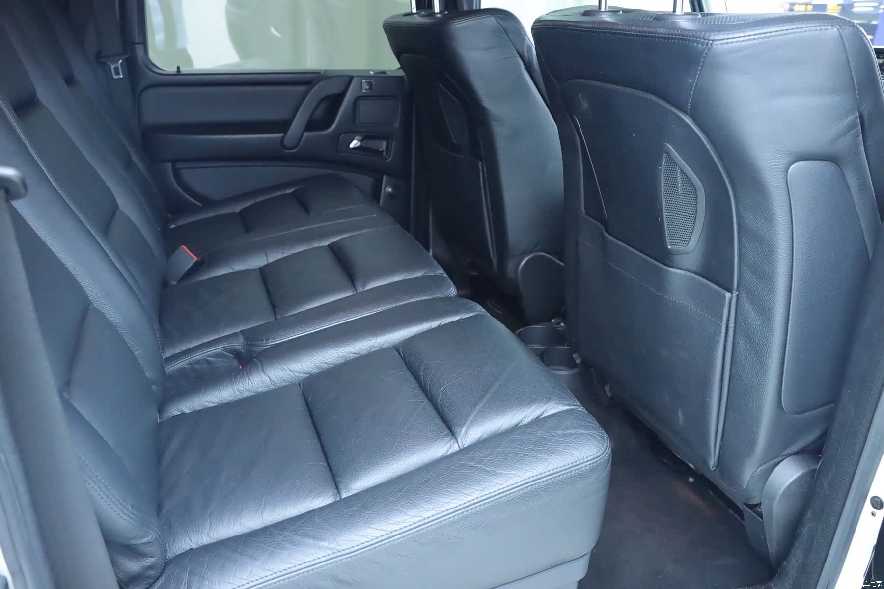 Mercedes-Benz G-Class, 2015 13