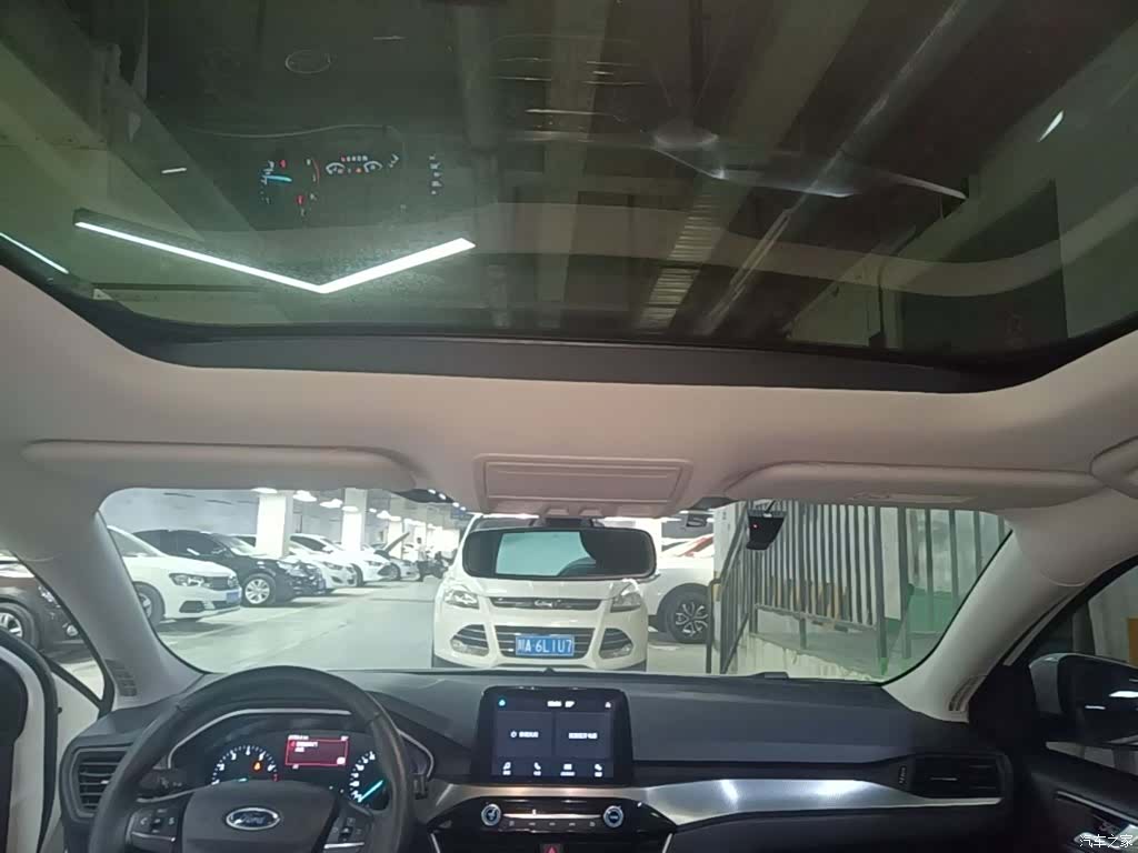 Ford Focus, 2019 18